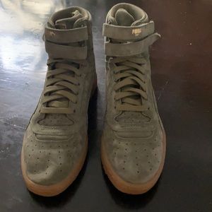 Women’s Olive Green Suede Puma Sneakers.